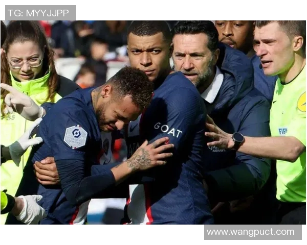 内马尔本赛季第五次受伤巴黎欧冠前景堪忧球队士气受挫